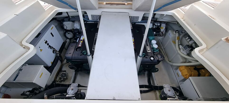 ATLANTIS 39 MOTORS VOLVO D4