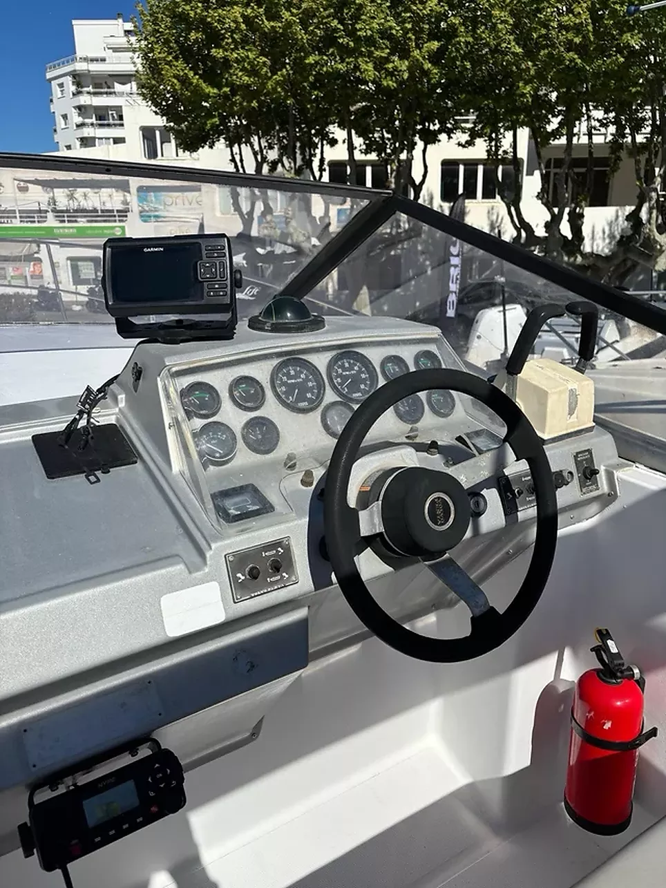 ARCOA 975 (1989)